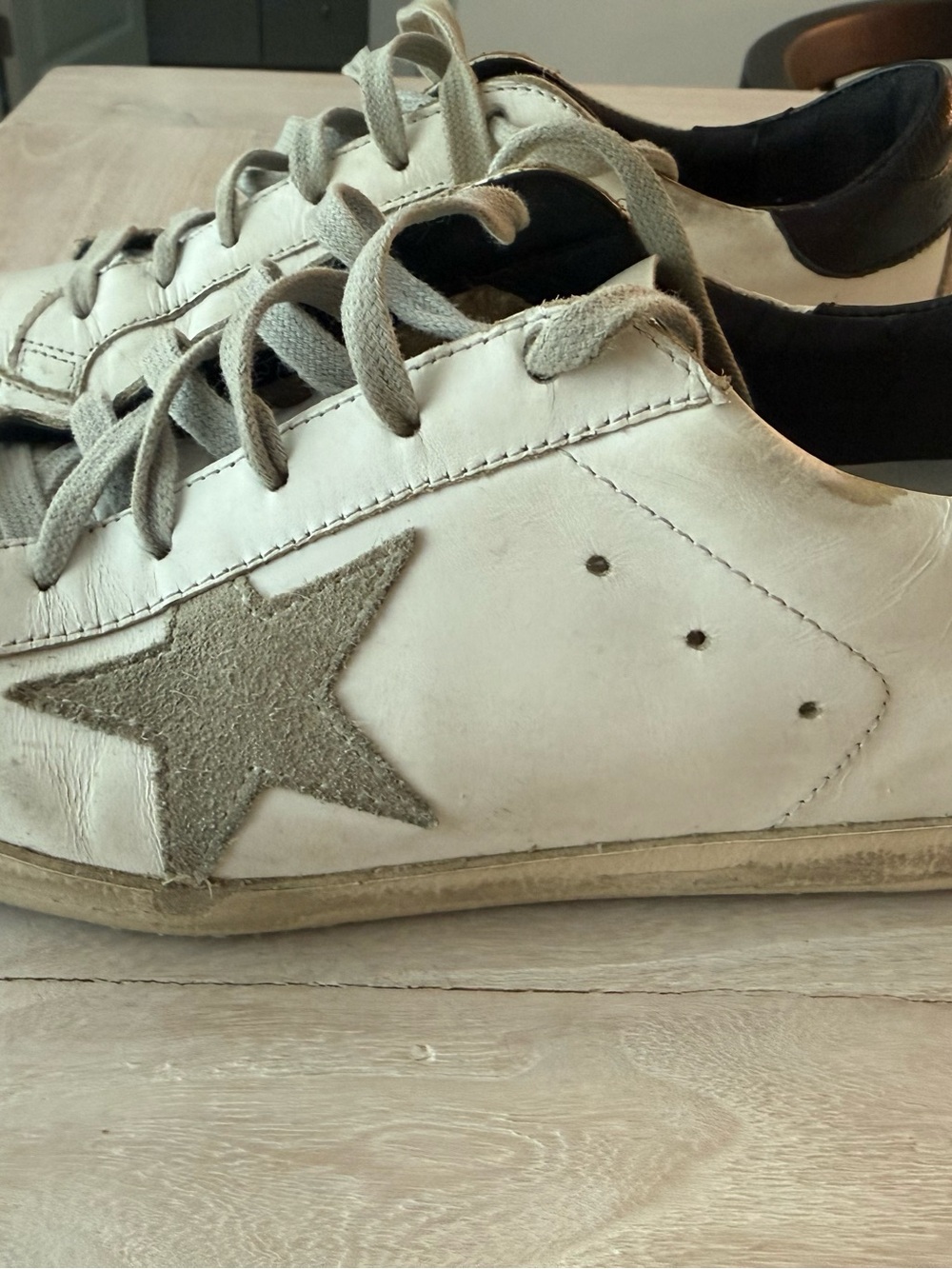 Golden Goose White Leather Sneaker with Grey Star and Black Heel - Picture 4 of 4